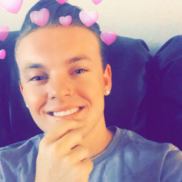 Meet your Posher, Sean - Picture 1 of 1